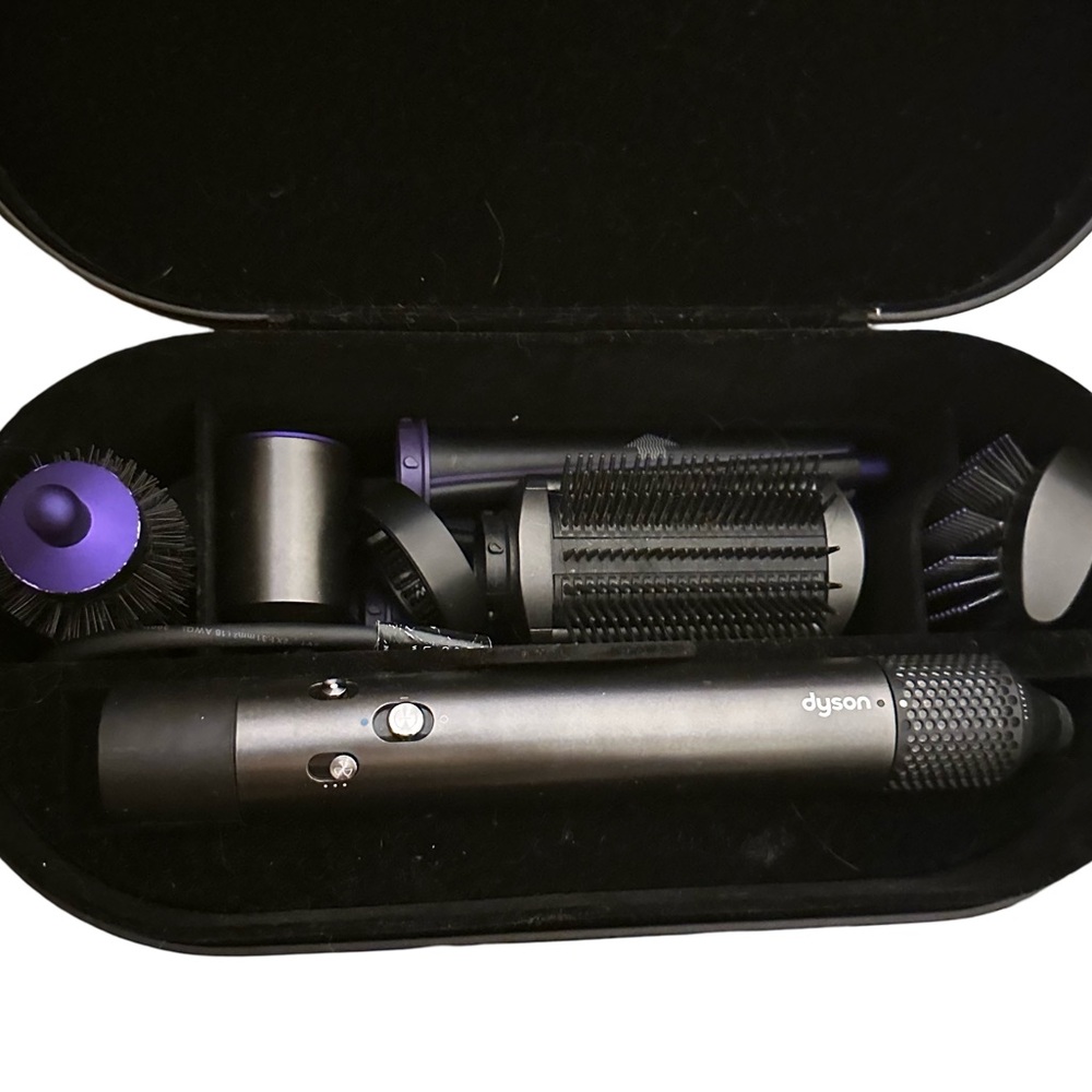 Dyson Airwrap first generation